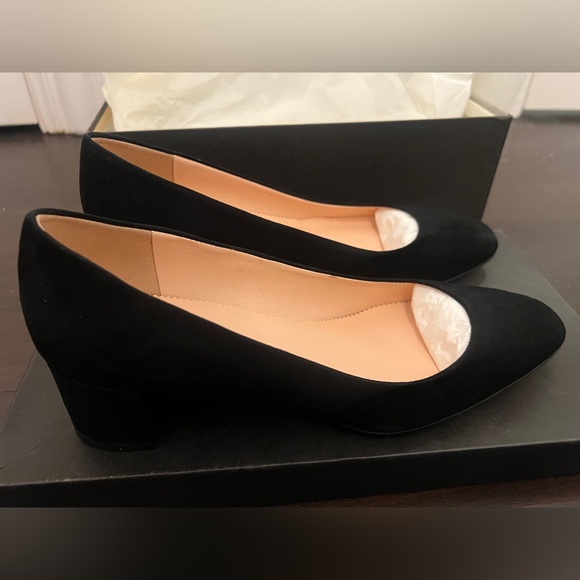 New In Box J.Crew Kate Block-Heel Pumps in Black Suede - Picture 2 of 5